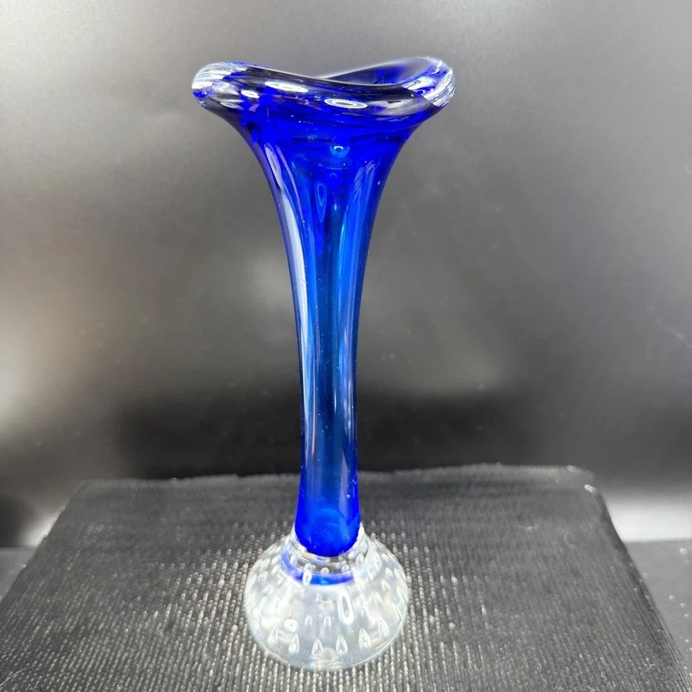 Aseda Glasbruk Cobalt Blue Art‎ Glass Vase Controlled Bubble Base Tri Corner Rim
